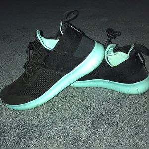 Nike free sneakers